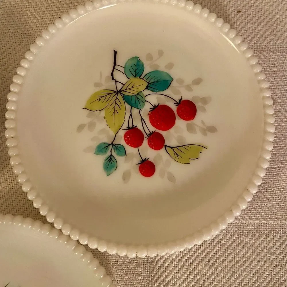 Vtg Set Of 3 WESTMORELAND Hobnail Edge Painted Milk Glass Plate Grapes & Berries